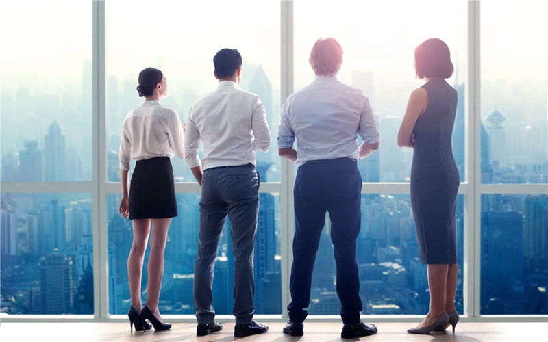 一个普通人，3年之内，如何才能成为千万富翁呢？