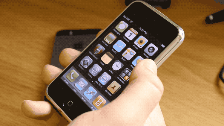 为什么 iPhone 的「返回」手势很难用？