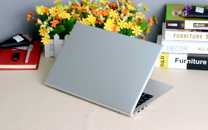 轻薄长续航价位仅两千！海尔逸3000笔记本评测