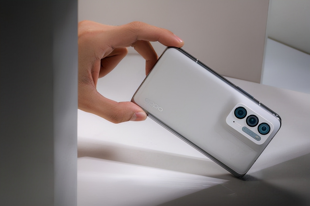 必买：如今还想买小屏手机吗？这些“小屏机”给你另类体验