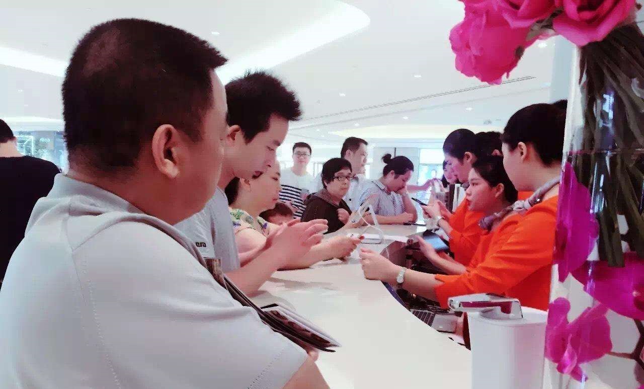 实体店转化差，三招锁住客户重复消费，秒变回头客