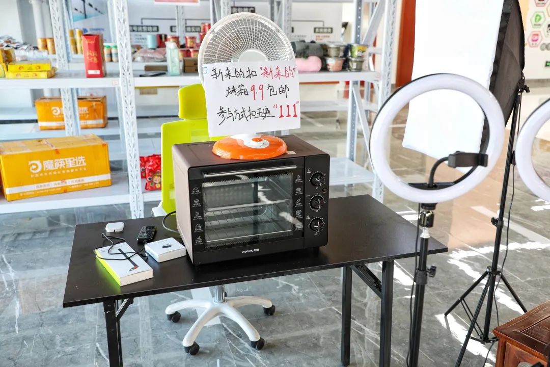 进化中的直播带货，财富神话与流量泡沫齐飞