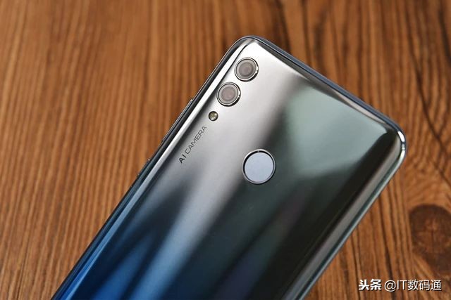 荣耀10青春版值得买吗？荣耀10青春版评测