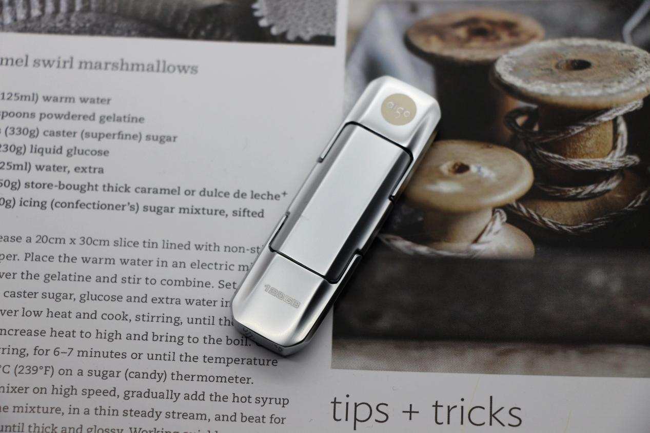 双U口设计，固态级高速传输：爱国者固态U盘U393体验