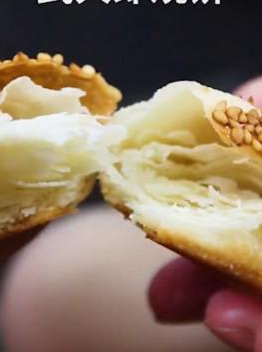 想吃烧饼不用买，在家就能做，层层分明，酥脆掉渣，成本不到5毛