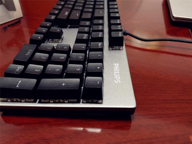 618有哪些适合新手的入门级机械键盘？飞利浦百元键盘上手亲测