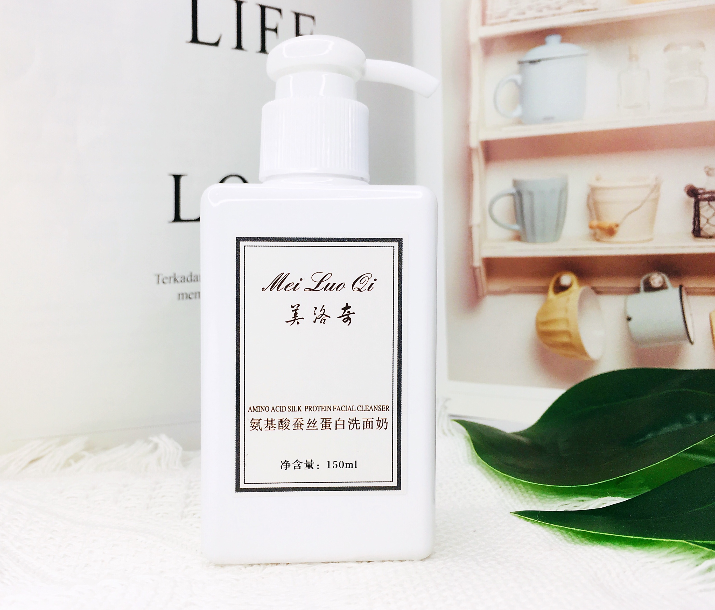 这些洗面奶帮助深层净化肌肤，排除污浊和细菌，令肌肤净透无瑕