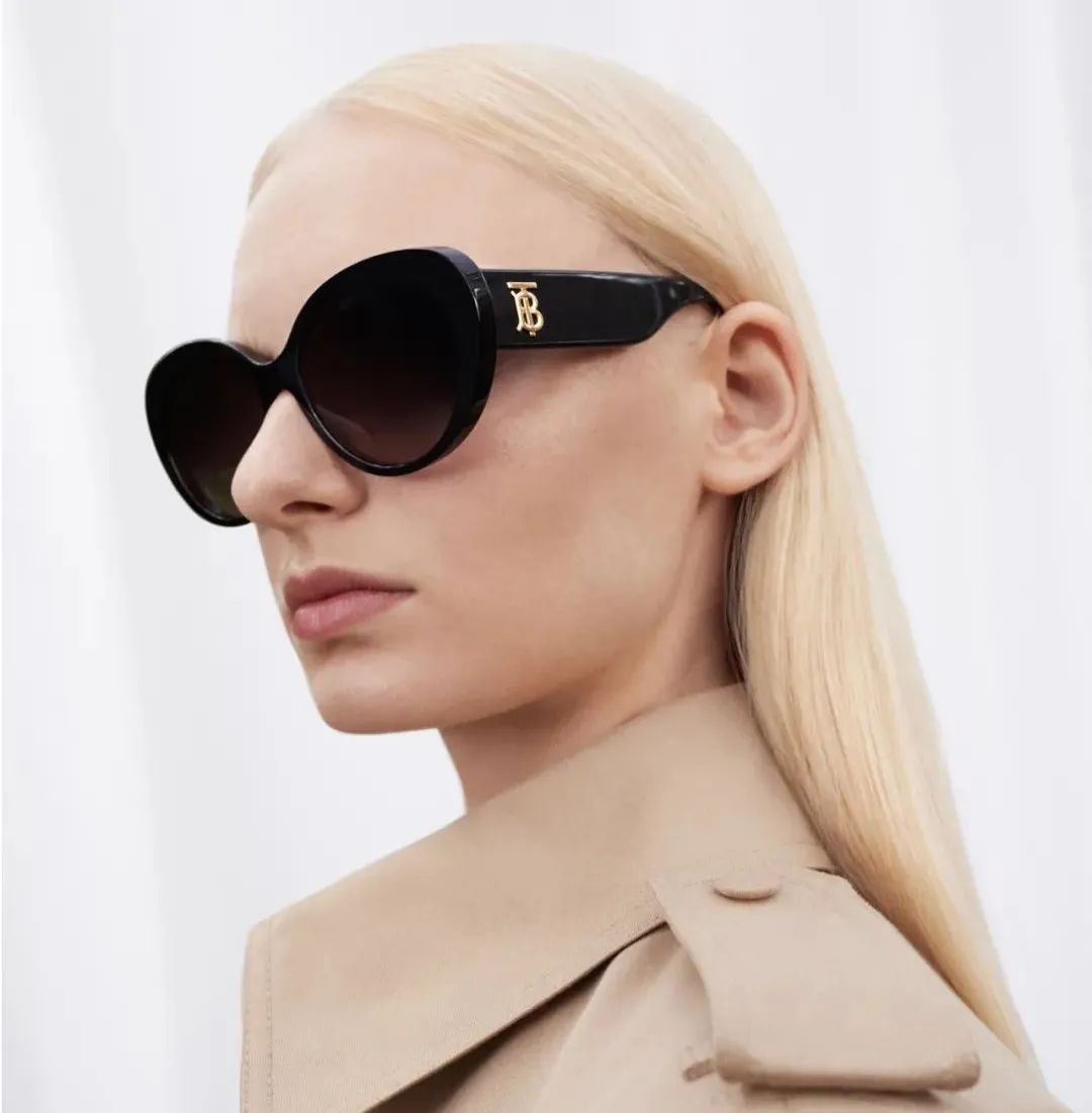 为什么Burberry的秋冬单品，让人完全没有抵抗力？