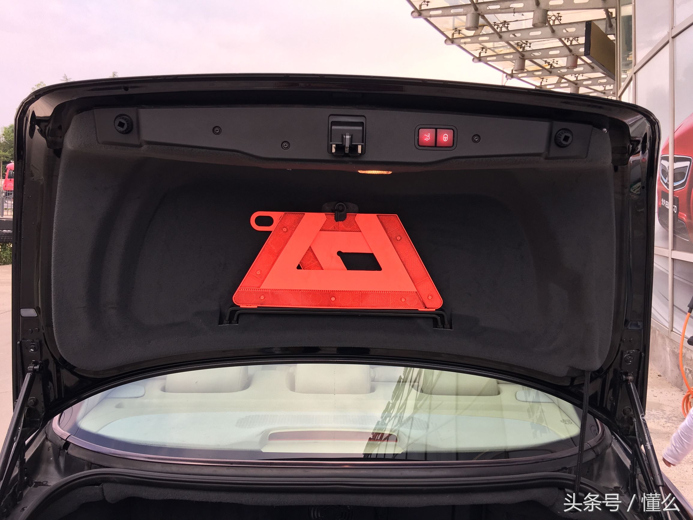 解析经典第八代奔驰S600 气质豪车 唾手可得