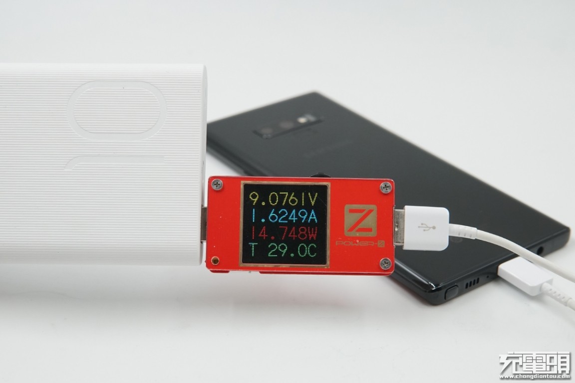 安全是第一生产力，荣耀10000mAh双向快充移动电源上手评测