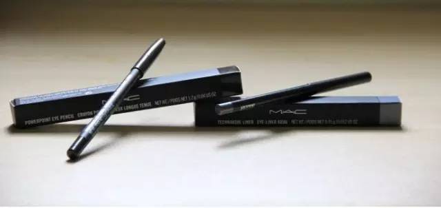 你还在担心眼线画不好？小技巧教给你