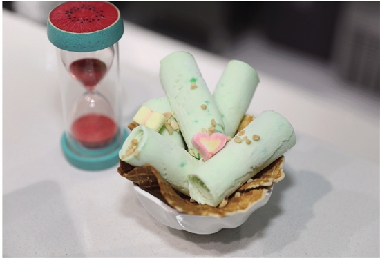 升级版冰淇淋——炒酸奶成为街头新宠