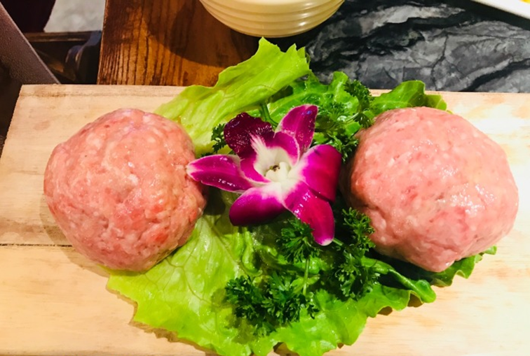 重庆大口吃肉餐馆排行榜：受气牛肉排第一