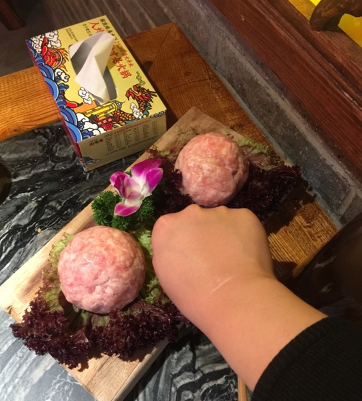 重庆大口吃肉餐馆排行榜：受气牛肉排第一