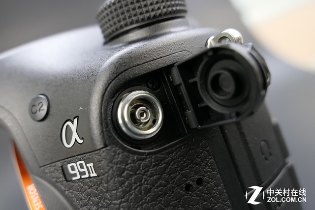 高速度+高像素 索尼全画幅单电A99II评测