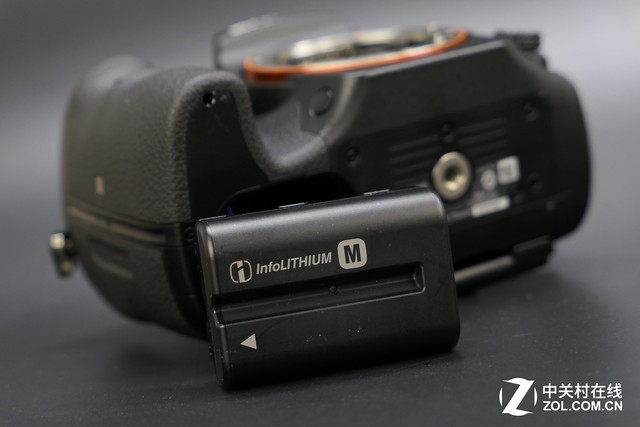 高速度+高像素 索尼全画幅单电A99II评测