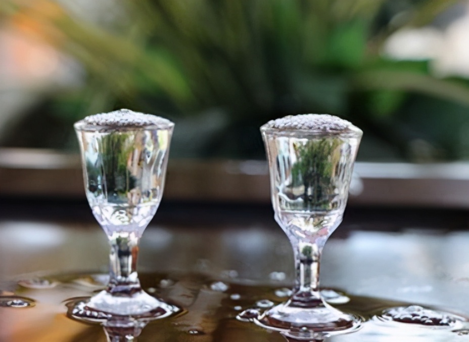 红星二锅头！“低档”白酒，你喝吗？