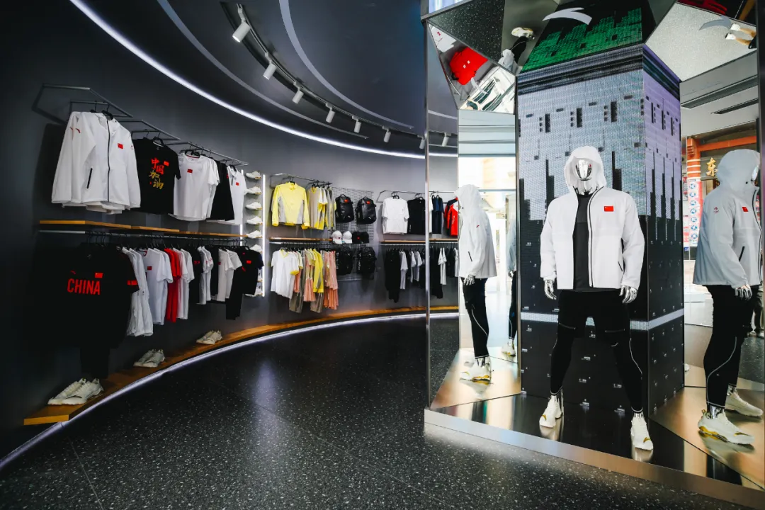 安踏「奥运主题」快闪店 · 全国第1站