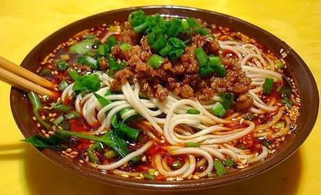 重庆小面：想开小面馆，加盟还是自己学技术？真实经历告诉你