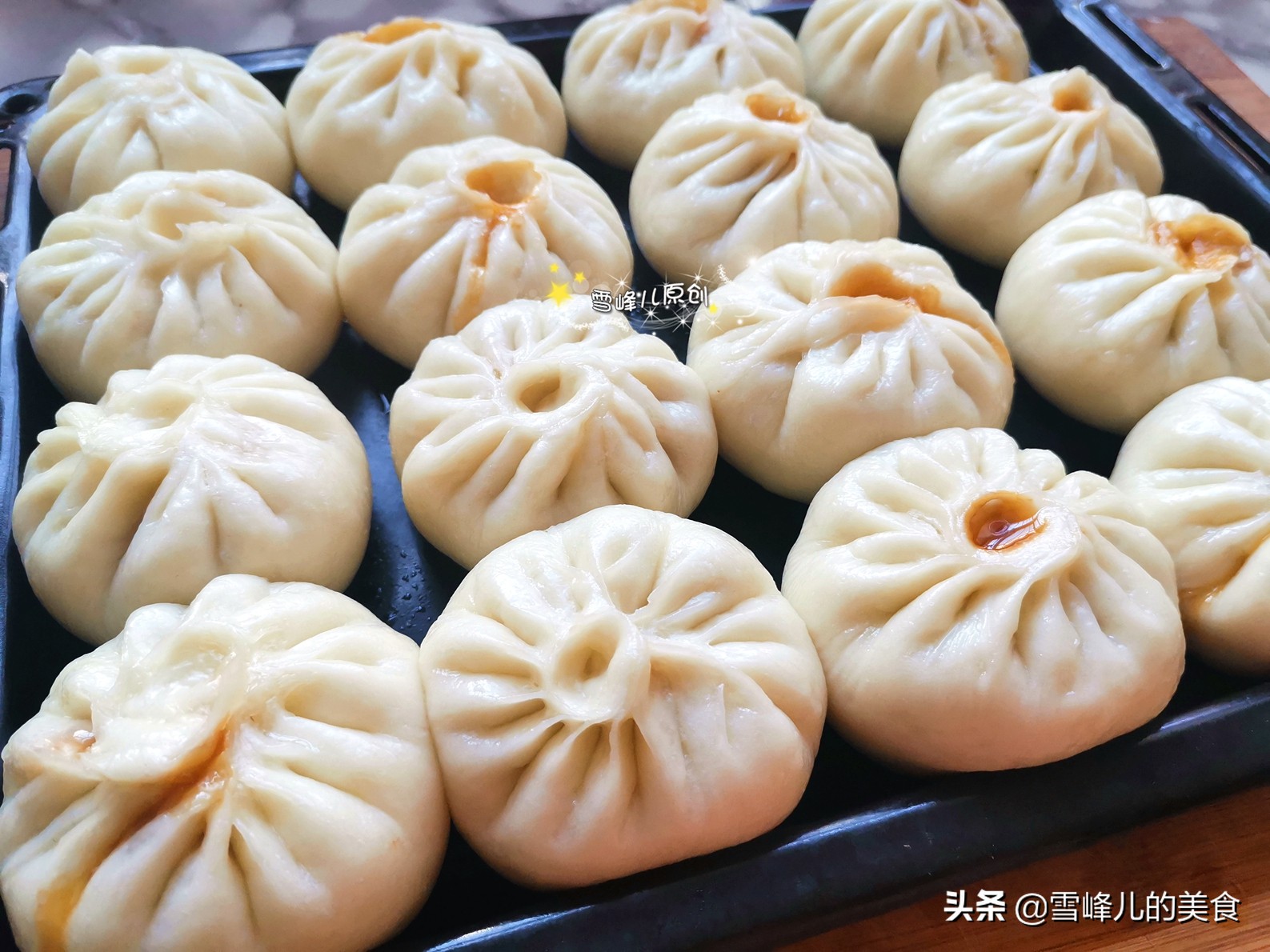 蒸包子不用那么麻烦，一次发酵就成功，暄软好吃不塌陷，真省事啊