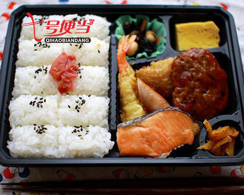 高考饮食很重要，七号便当争当小能手，为同学助威加油！