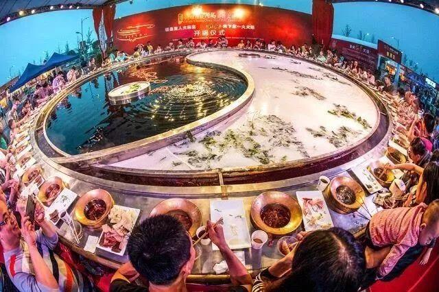 20岁火锅品牌越活越年轻，它的秘诀只有4个字