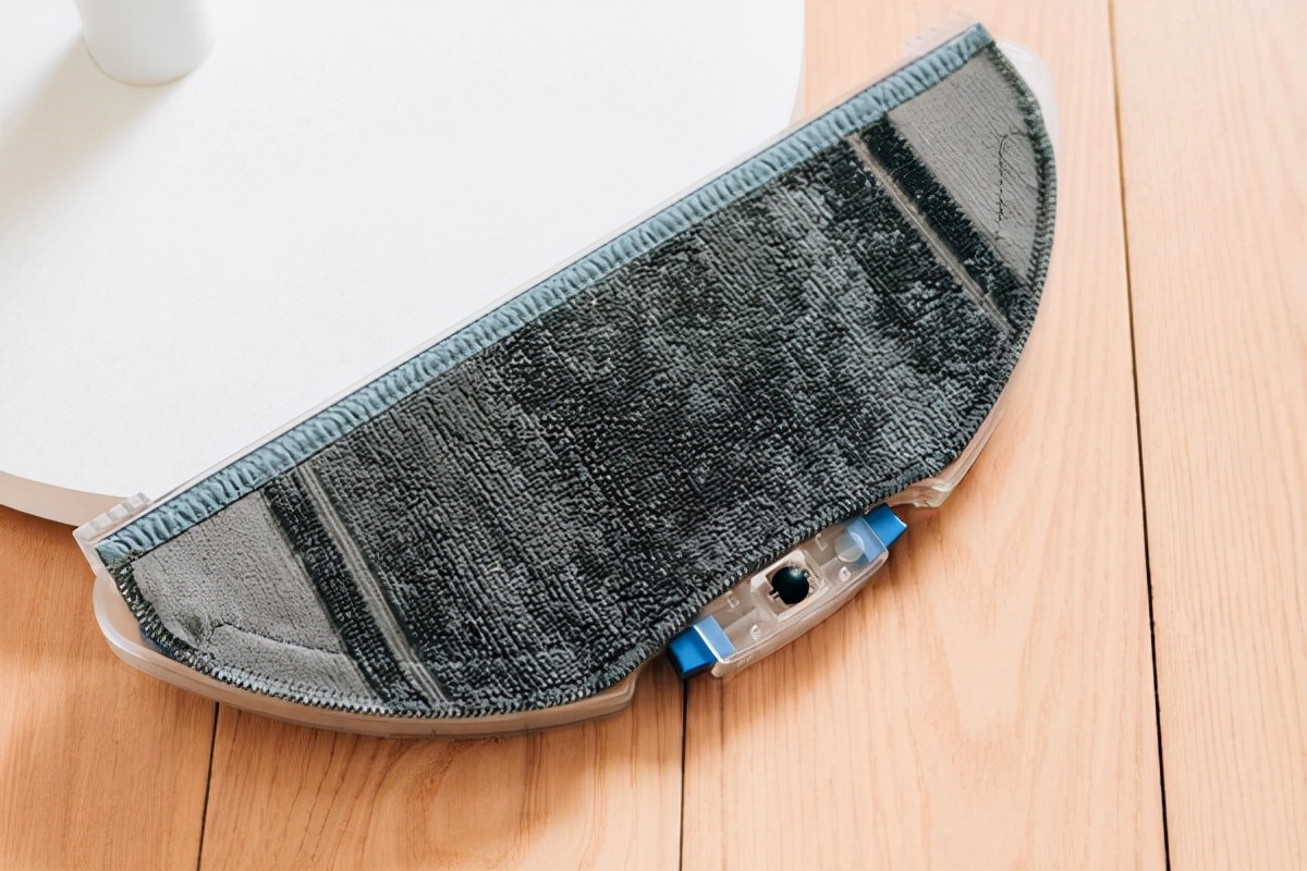 小编精选：美的 W11 智能扫拖机器人扫吸拖洗烘5合1 预约到手4299元