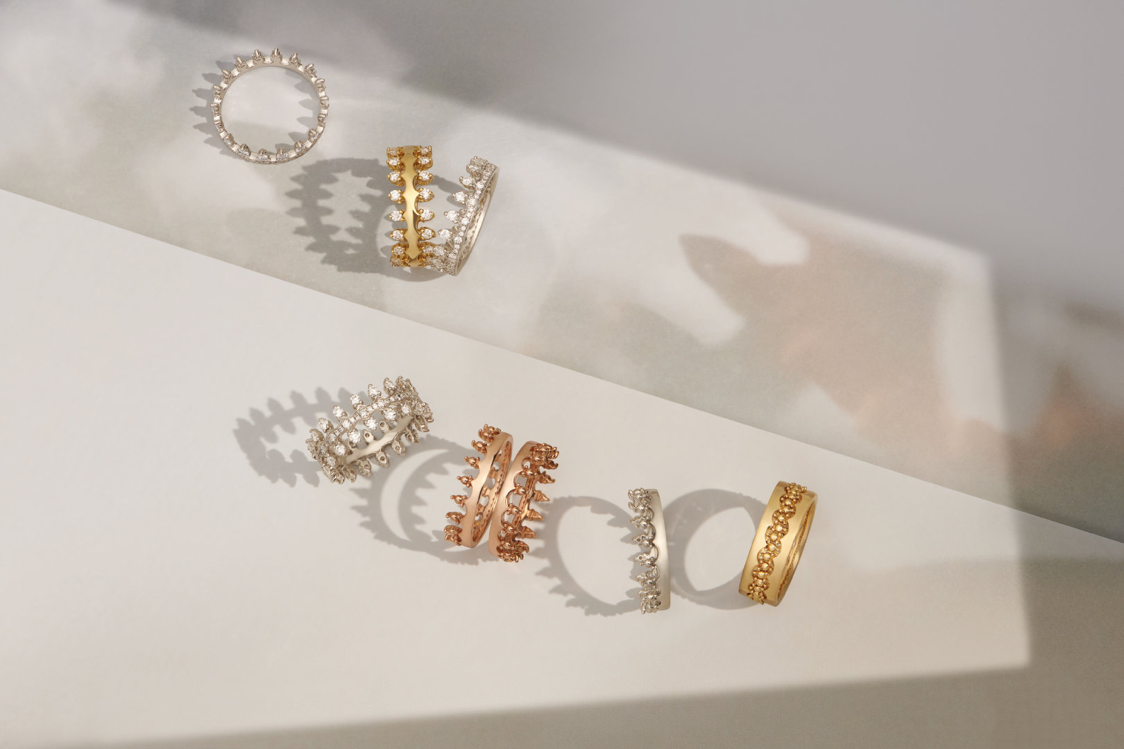 周大福这款冠冕戒指，售价34900元，是卖品牌卖珠宝还是卖文案？