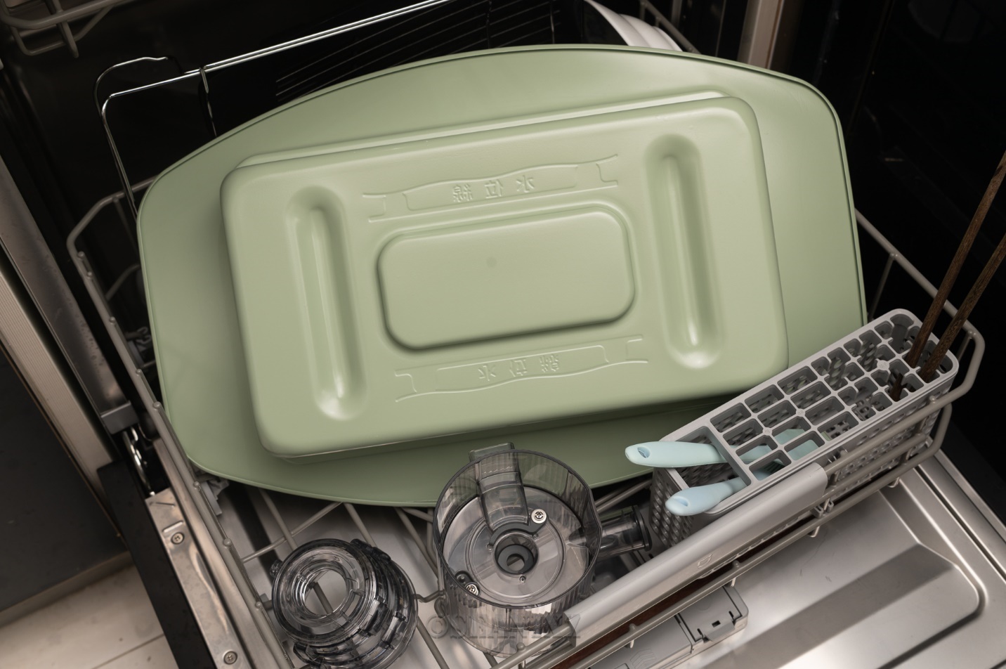 这次功能和容量一步到位了：海尔G5 13套烘干自开门微蒸汽洗碗机