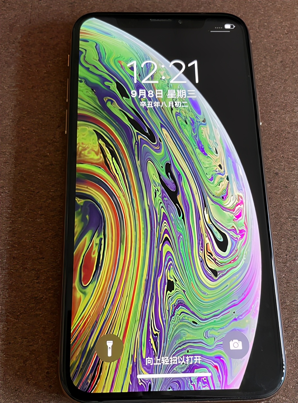 iPhoneXS 512GB只要2000块，但有两个小问题！是否值得入手？