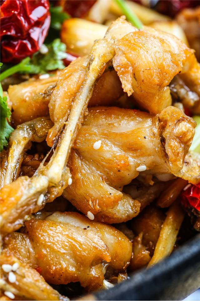 探店｜红遍华东的蛙界霸主终于来衢州了！全场首锅7折！问你敢不敢约！