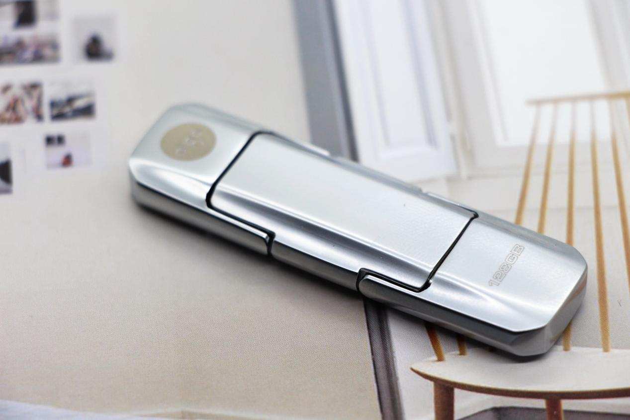 双U口设计，固态级高速传输：爱国者固态U盘U393体验