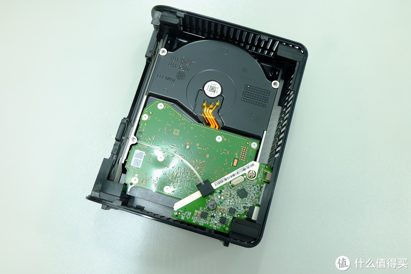 西部数据14TB移动硬盘晒单及拆解分析硬盘的磁记录方法