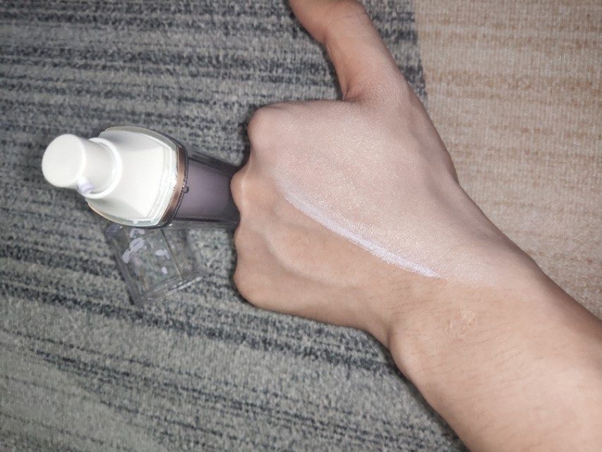 兰芝隔离测评：虽然无法隔离污染，但的确有修饰肤色的作用