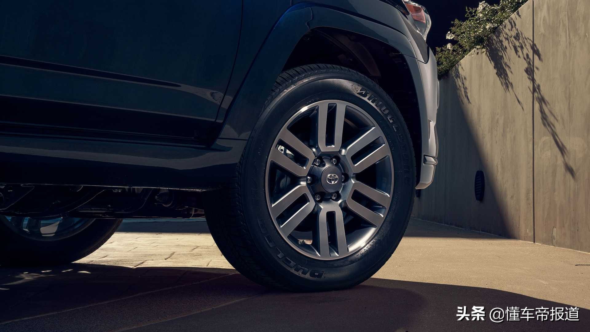 新车 | 美版“霸道”，丰田新款4Runner官图发布，约合人民币23万起