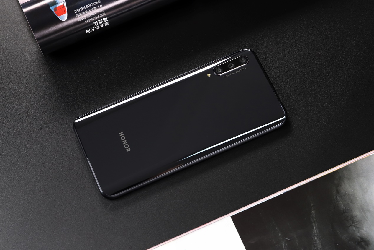 旗舰级的实力 荣耀9X PRO详细评测