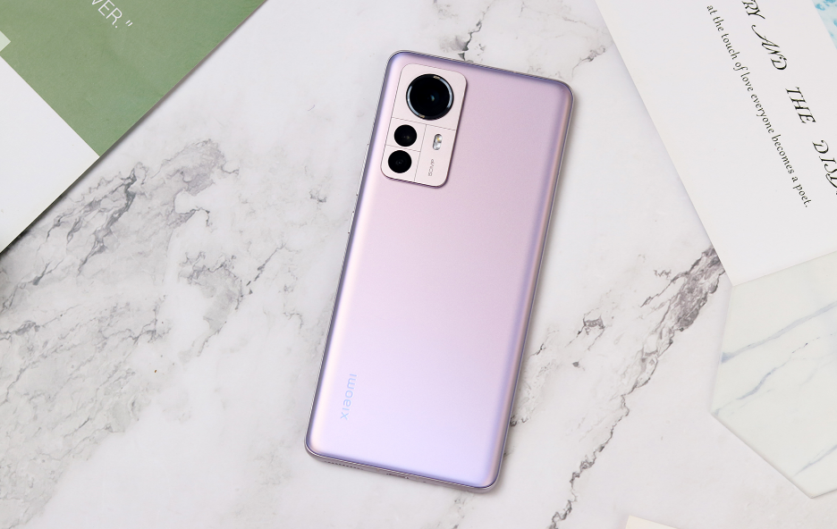 屏幕堪称“满分”的4款手机，享受极致的色彩，缺点就是价格贵