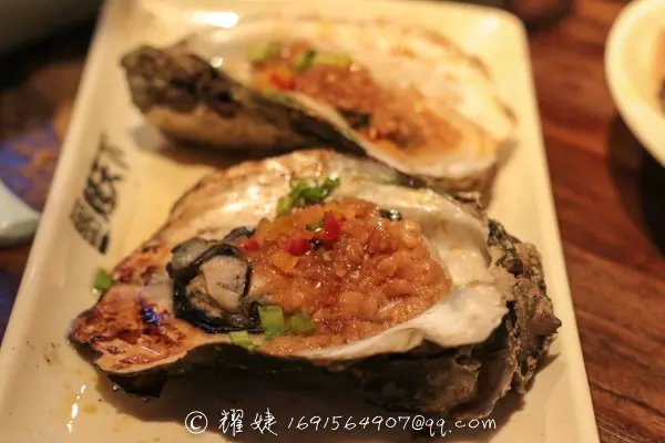 人气超高的烤串店“烤天下”