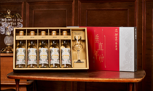 「58度金门高粱酒垂直年份典藏组」掀收藏热