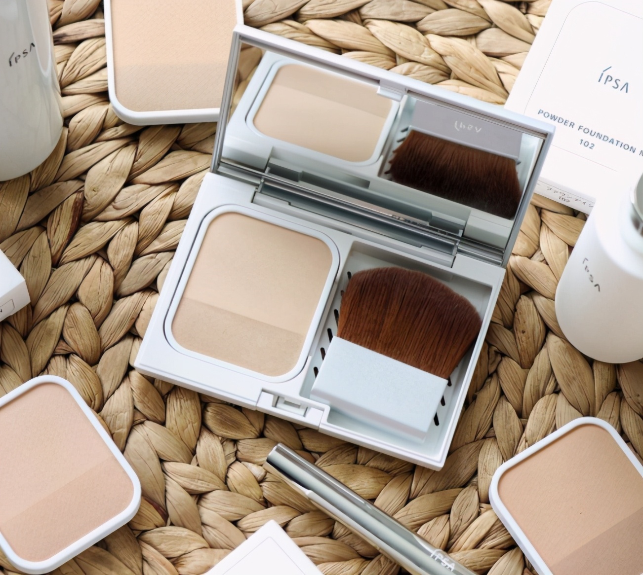 粉饼才是口罩的最佳拍档，今年夏天可以这么用