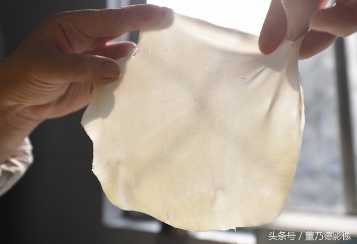 有种舌尖的幸福叫吃“纸皮包子”