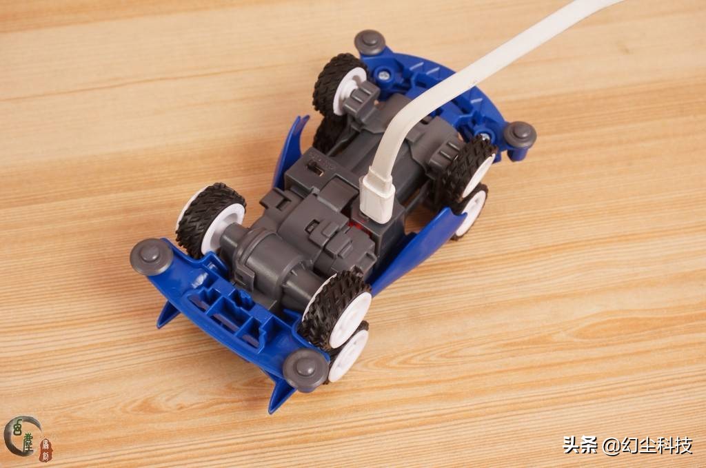 6.90包邮的奥迪双钻四驱车收到了，没想到这玩具还没淘汰