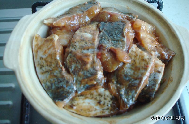 不煎不煮，不加一滴水，一锅焖出来，鱼肉嫩又鲜美，最适合新手做