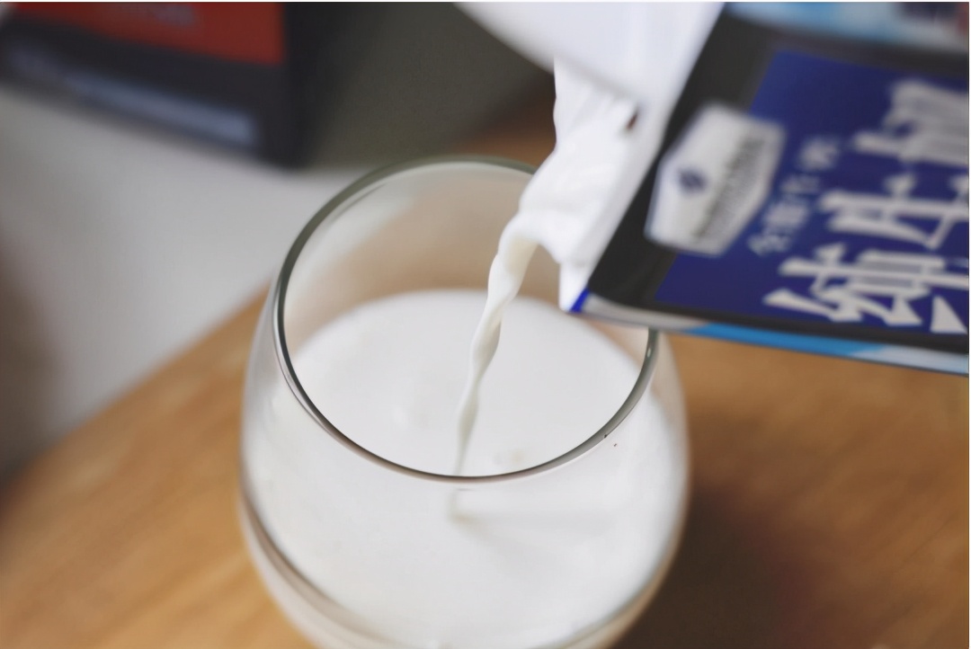 随食定温，一扭到味！美的智能定温热微波炉C1解锁微波加热新范式