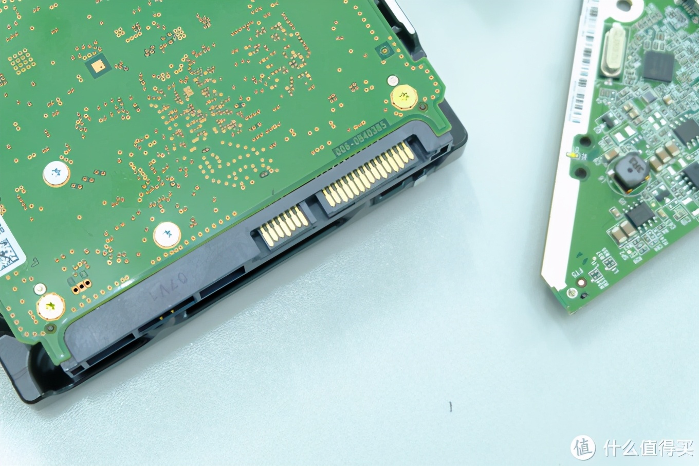 西部数据14TB移动硬盘晒单及拆解分析硬盘的磁记录方法