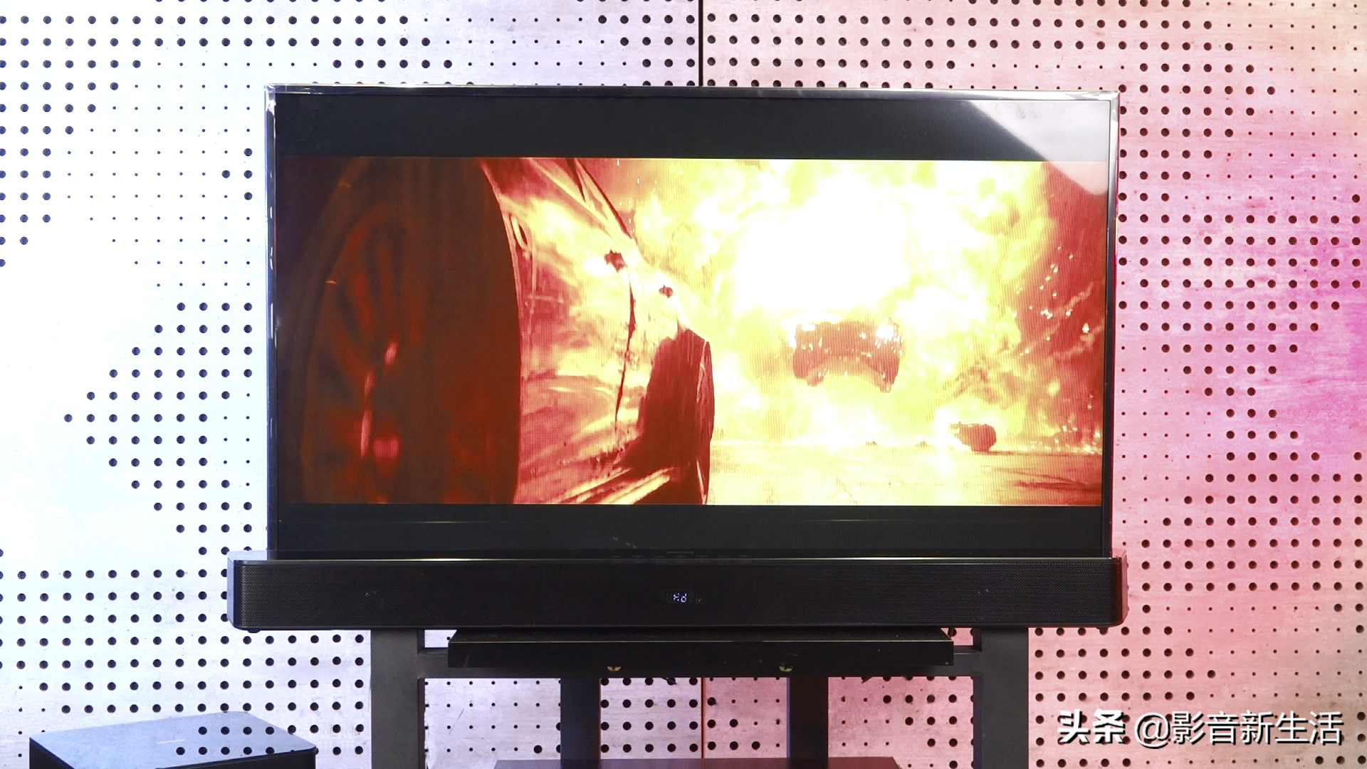 “唱听赏三位一体”飞利浦 B5856 回音壁拓展过年全新家庭娱乐方式