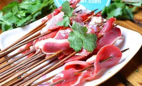 乐山市五通桥牛华绿缘麻辣烫