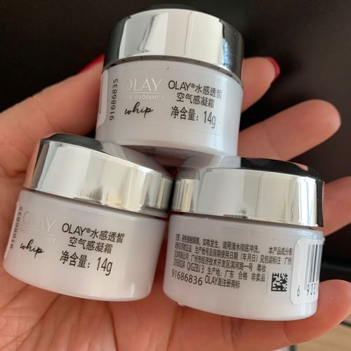 面霜推荐：这些美白补水面霜，让皮肤看起来光滑、健康和水份均匀