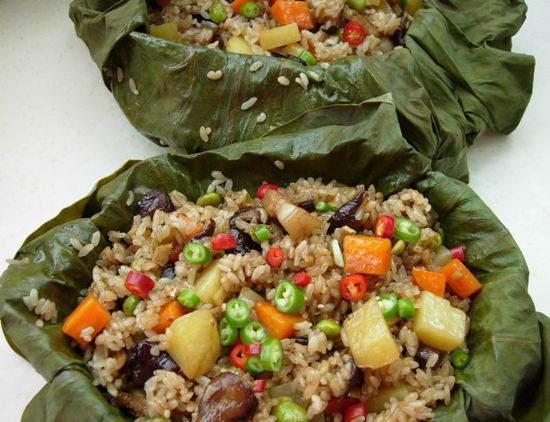 荷叶除了看还能吃？荷香四溢的荷叶饭，清香扑鼻味道好极了