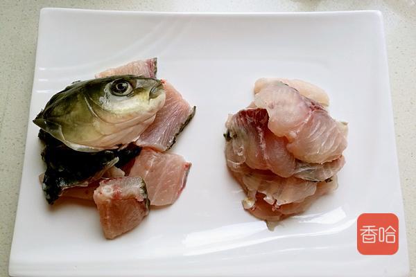 教你在家做酸菜鱼，酸菜开胃，鱼肉嫩滑，跟饭店做的一样好吃